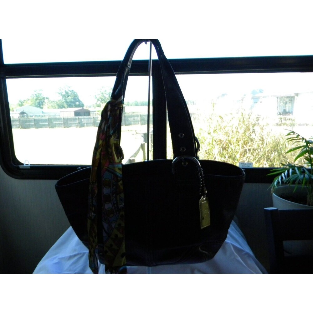 Vintage Coach Black Leather Soho Handbag Shoulder Purse D05D-9544